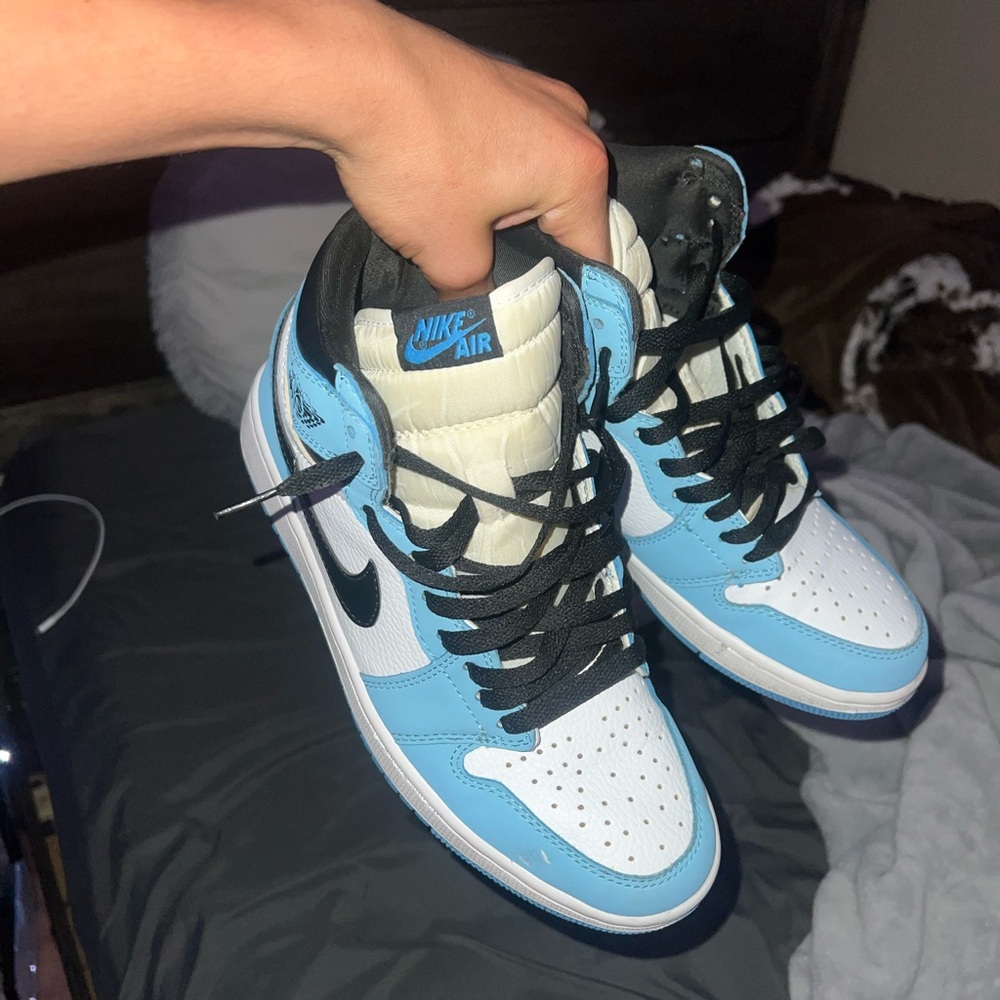 Unc blue Jordan 1s - Picture 14 of 15